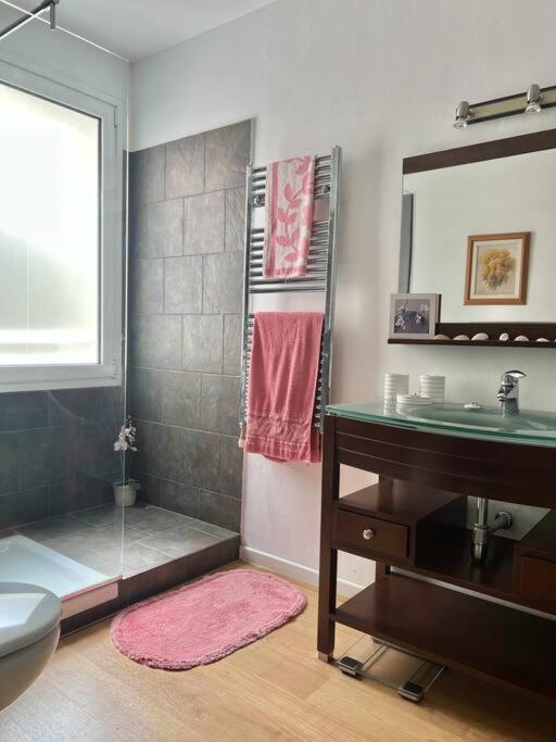 Moderno Y Amplio Apartamento En El Centro De Roses Esterno foto