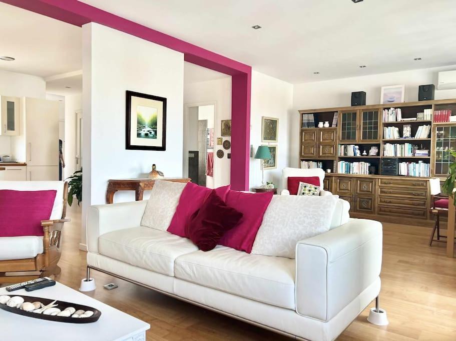 Moderno Y Amplio Apartamento En El Centro De Roses Esterno foto
