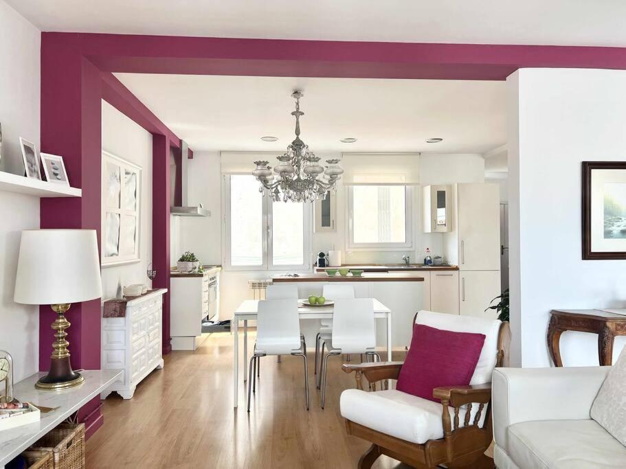 Moderno Y Amplio Apartamento En El Centro De Roses Esterno foto